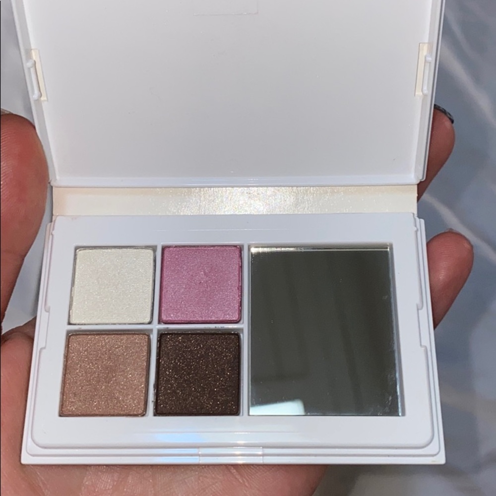 Clinique four color mini eye shadow pallet